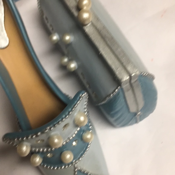 Beautiful Set Decorative Shoe & Purse Decor w/brac - Picture 4 of 11